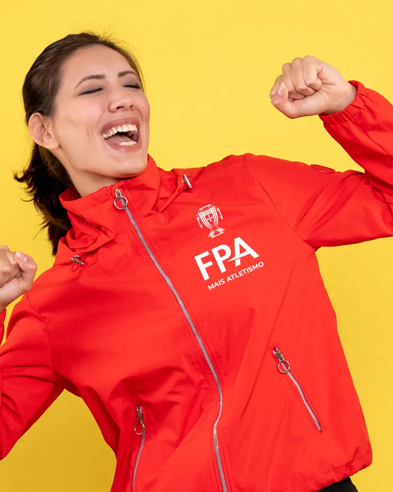 Fotografia do produto Corta Vento Vermelho Mais Atletismo